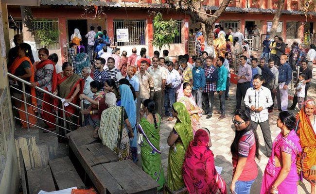 छत्तीसगढ़ विस चुनाव के अंतिम चरण में 71.93 फीसदी मतदान