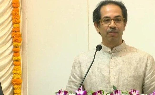 उद्धव ठाकरे ने किया सवाल - चुपके से आ रहा आपातकाल, क्या हमें चुप रहना चाहिए?