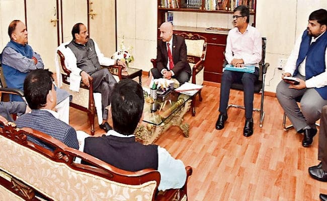 रांची : सरकार और रेलवे के बीच कॉरपोरेशन का गठन हो