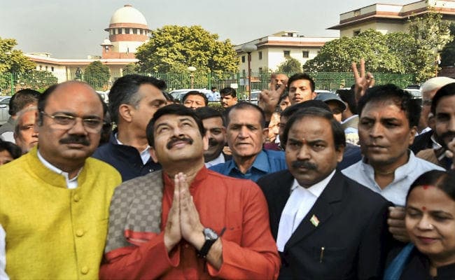 मनोज तिवारी को सुप्रीम कोर्ट से राहत, सीलिंग मामले में अवमानना की कार्रवाई बंद