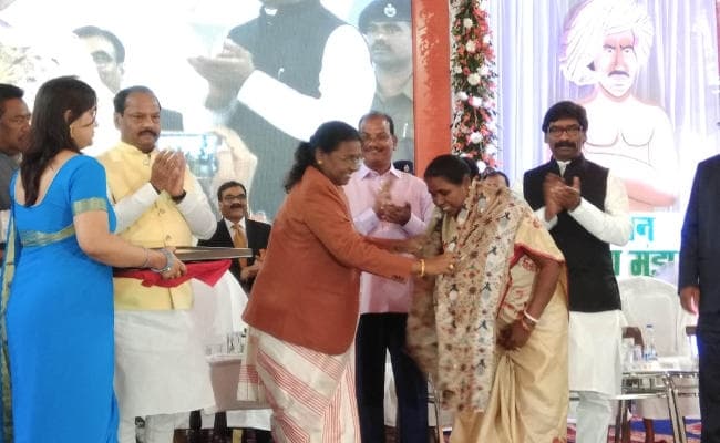 झारखंड विधानसभा का ग्रीष्मकालीन सत्र नये भवन में, सीएम रघुवर दास ने किया एलान