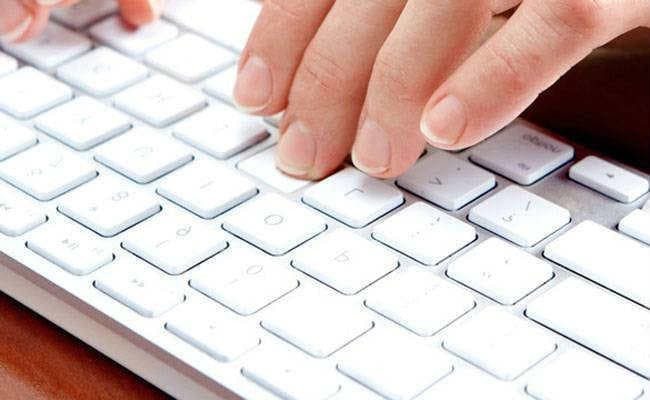 तीन माह में कंप्यूटर सीखें क्लर्क, नहीं तो कटेगा इंक्रीमेंट, 70 फीसदी हाइ स्कूल के क्लर्क को नहीं है टैब चलाने की जानकारी