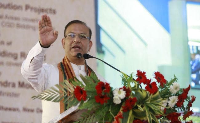 नागर विमानन राज्य मंत्री को उड़ान के दौरान खरीदना पड़ा खाने का सामान, जानें क्या है मामला