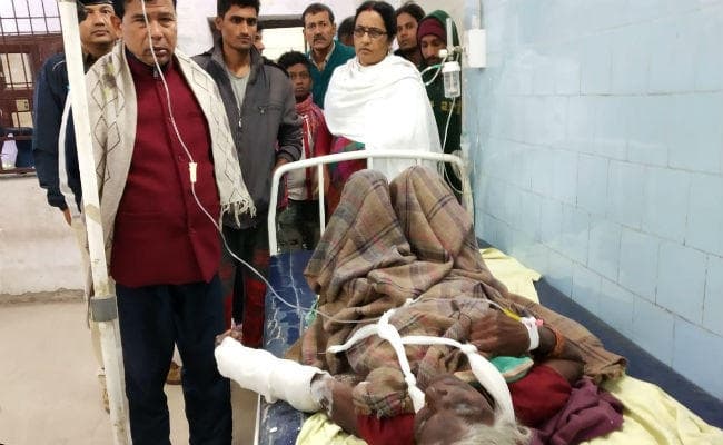 पिकअप वैन में टैंकर ने मारी ठोकर, दो महिला सहित तीन की मौत, कार्तिक पूर्णिमा पर सरयू स्नान करने जा रहे थे लोग