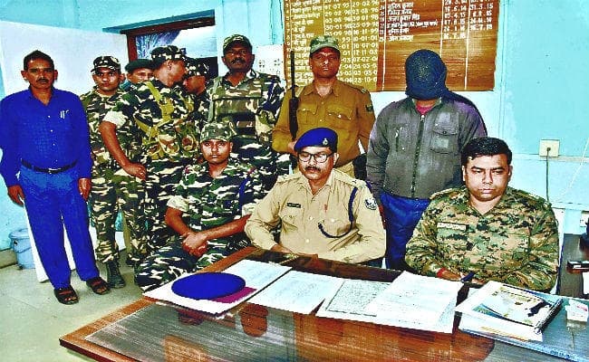 IED बम बनाने का माहिर हार्डकोर नक्सली पुलिस के हत्थे चढ़ा, नार्थ बिहार जोनल कमेटी का है अध्यक्ष