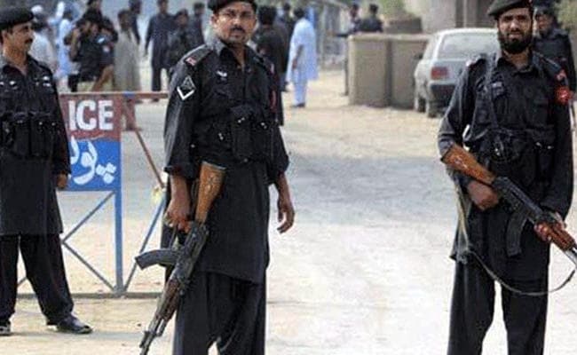 पश्चिमोत्तर पाकिस्तान में विस्फोट, 30 लोगों की मौत, 40 घायल