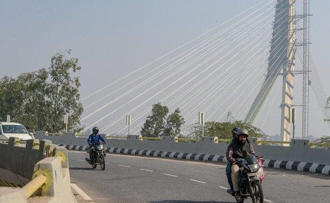 सिग्नेचर ब्रिज पर सड़क दुर्घटना में दो मेडिकल छात्रों की मौत, एक रांची का रहने वाला