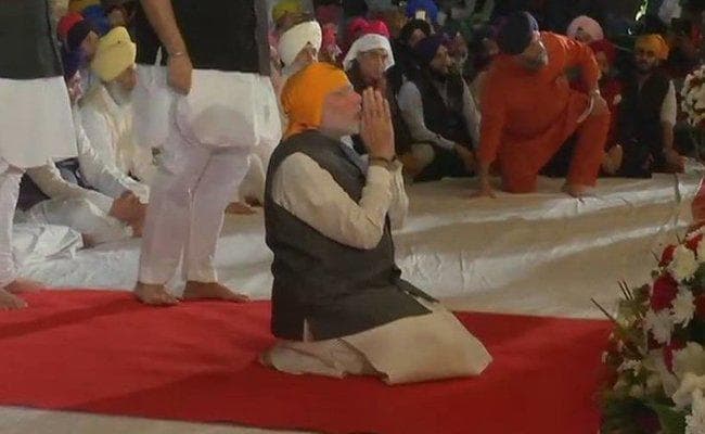 धार्मिक श्रद्धा के साथ मना गुरु पर्व, राष्ट्रपति-प्रधानमंत्री ने गुरु नानक देव को किया नमन