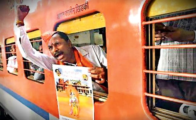 अयोध्या में 1992 जैसी हलचल, आज पहुंचेंगे हजारों शिव सैनिक, कल विहिप की सभा, जुटेंगे लाखों संत