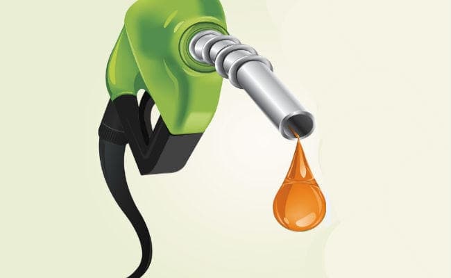 40 पैसा सस्ता हुआ पेट्रोल, डेढ़ महीने में "8.43 कम हुई कीमत
