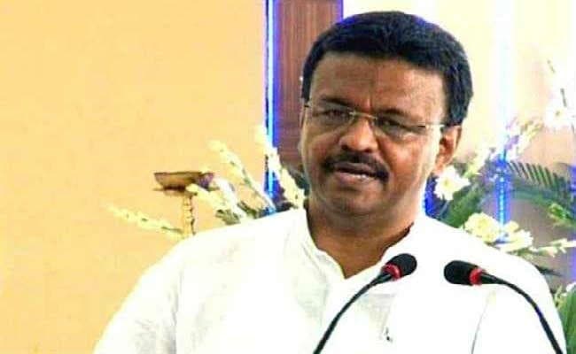 मेयर की कुर्सी पर बैठने से पहले फिरहाद ने की प्रशासनिक बैठक, शोभन को बताया योग ‘मेयर’