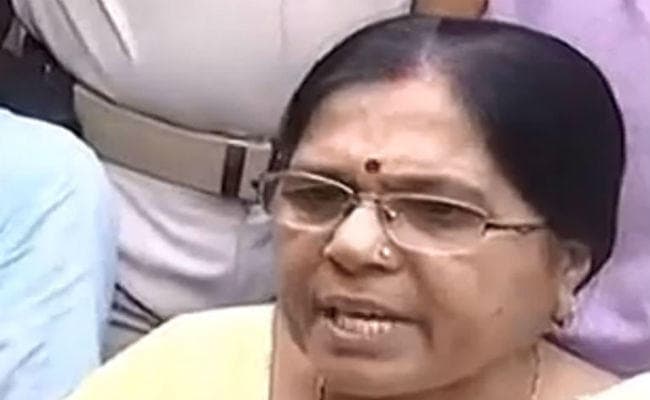 बेगूसराय : पुलिस ने पूर्व मंत्री मंजू वर्मा से छह घंटों तक की पूछताछ