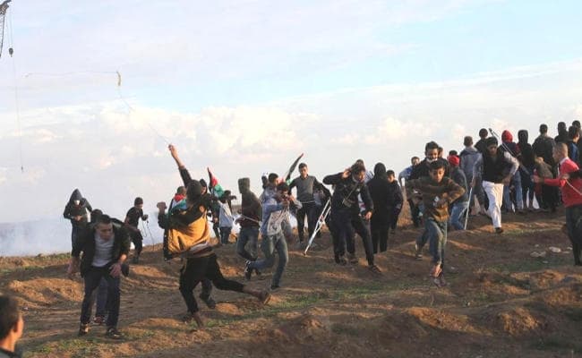 Gaza : इस्राइली गोलीबारी में 14 फिलीस्तीनी घायल