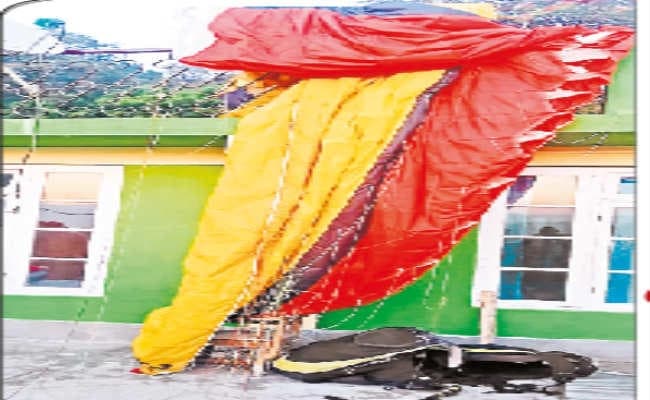 कालिम्पोंग: पैराग्लाइडिंग के दौरान हादसा, पायलट की मौत