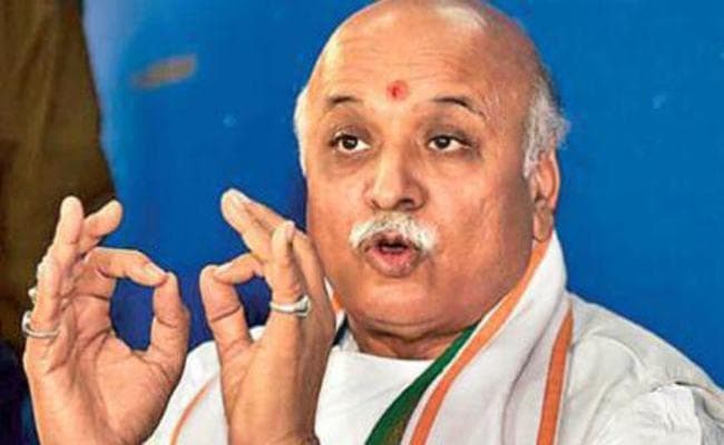 तोगड़िया ने मोदी से पूछा - चार साल बाद भी राम मंदिर निर्माण के लिए कानून क्यों नहीं लाये