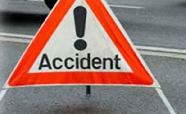 कोलकाता : चार सड़क हादसों में तीन की मौत, नौ घायल