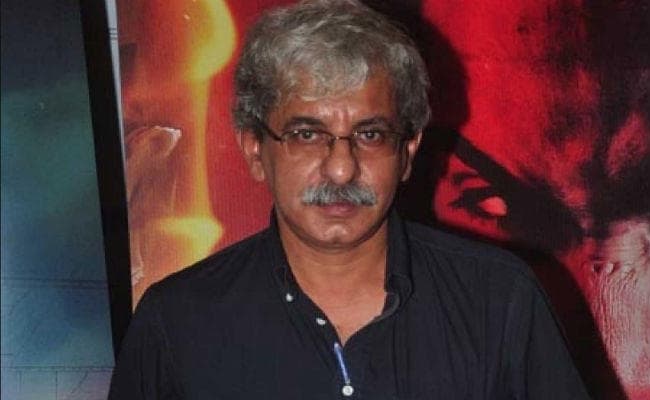 कशमकश है दर्शकों को कितना समझाया जाए: श्रीराम राघवन