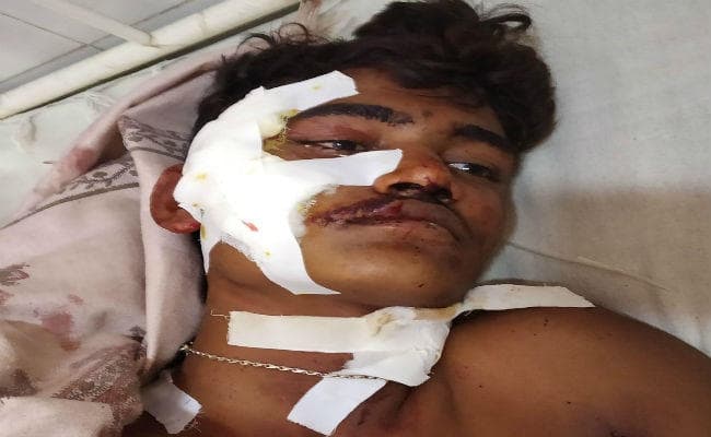 दिनदहाड़े बैंककर्मी की चाकू से गोदकर हत्या, दहशत में लोग