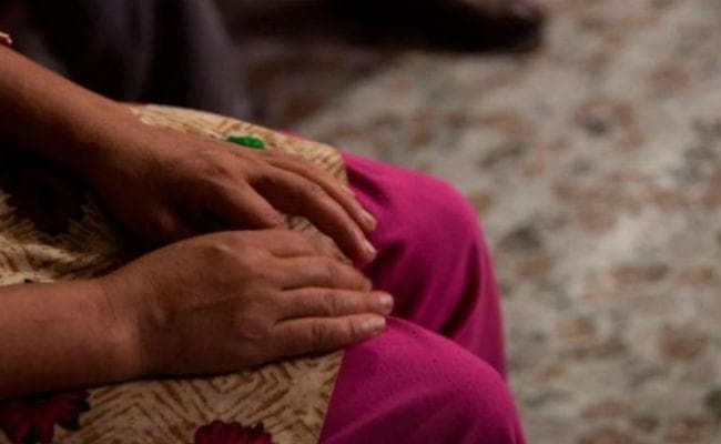 शर्मनाक : लड़का पैदा न होने पर महिला को जबरन पिलाया फिनाइल