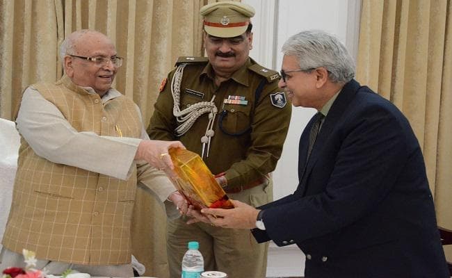 भारतीय संविधान हर चुनौतियों का सामना करने में सक्षम : राज्यपाल लालजी टंडन