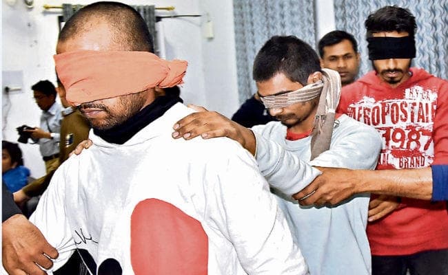 पटना : सेना में भर्ती कराने के नाम पर ले रहे थे चार से पांच लाख, सरगना समेत तीन गिरफ्तार