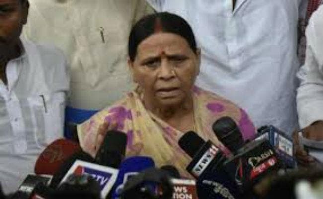 SC के फटकार के बाद विपक्ष के तेवर तेज, राबड़ी बोली- सरकार का काम कर रही है कोर्ट