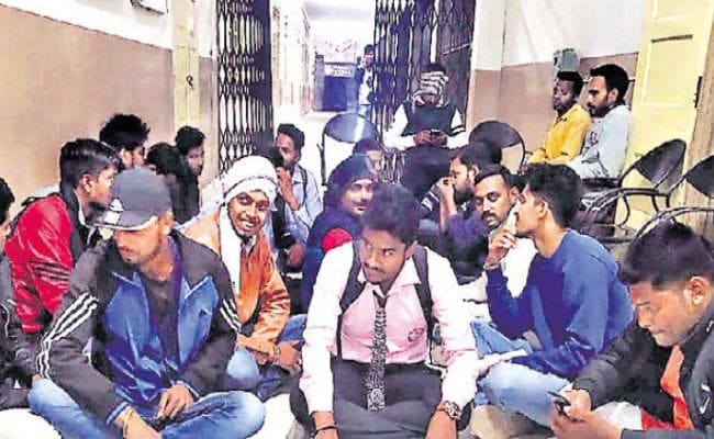 रांची डॉ श्यामा प्रसाद मुखर्जी विश्वविद्यालय :क्लास किये बिना ही बना दी हाजिरी, अब चुनाव लड़ने से किया अयोग्य