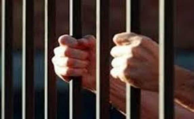 पिता की हत्या के बाद बिजनेसमैन बना साइको किलर, पुलिस के चंगुल से छूटने के लिए दिया पांच करोड़ का ऑफर...