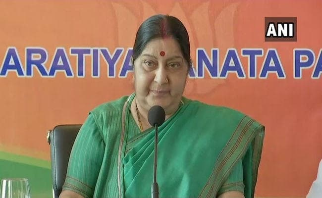 सुषमा का पाक को खरी-खरी : आतंकवाद रोकने तक कोई बातचीत नहीं, दक्षेस में भी हिस्सा नहीं लेगा भारत