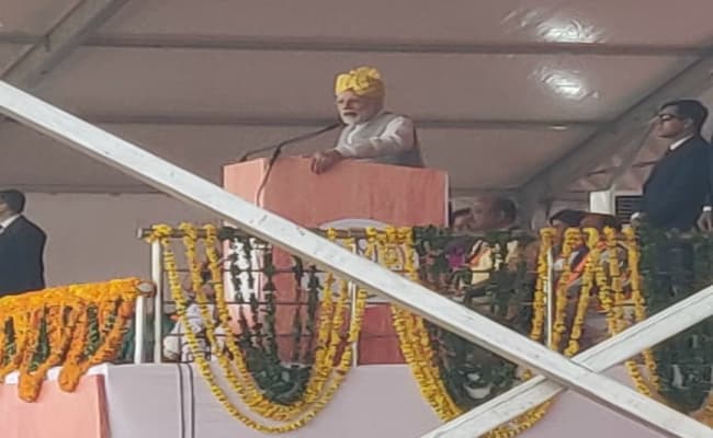 चुनावी सभा में बोले नरेंद्र मोदी जिस कांग्रेस ने सर्जिकल स्ट्राक का विरोध किया था वह हमसे सबूत मांग रही