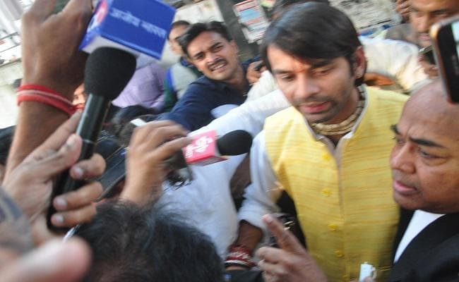 तलाक की अर्जी वापस नहीं लेंगे तेजप्रताप, ऐश्वर्या को नोटिस, 8 जनवरी को होगी अगली सुनवाई