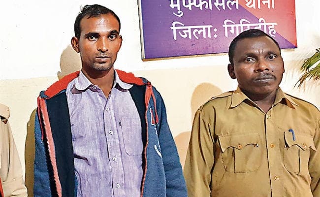 गिरिडीह : ब्लैकमेल कर दो बच्चों के बाप ने नाबालिग से किया दुष्कर्म