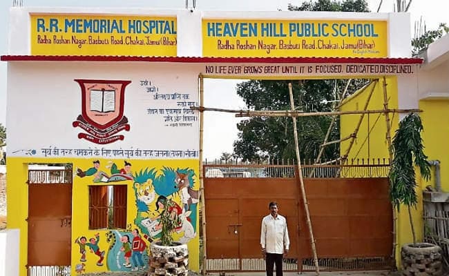 जमुई : डॉक्‍टरों ने पहले मांगे पैसे, फिर कहा- बच्चा मर गया, फेंक दिया, अपने चिराग की आस में टकटकी लगाये बैठी है मां