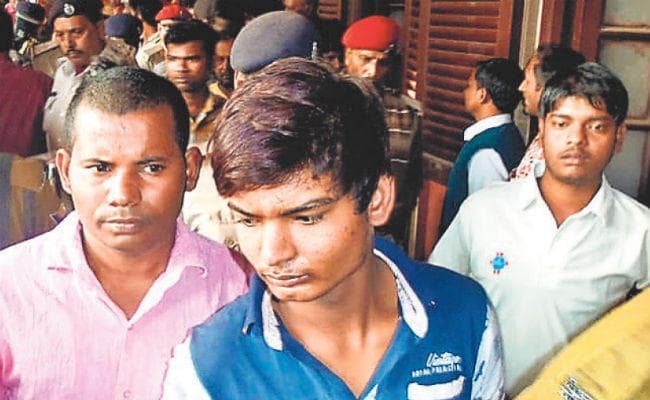 महिला को निर्वस्त्र करने का मामला : RJD नेता समेत पांच दोषियों को 7-7 साल और अन्य 15 को 2-2 साल की सजा