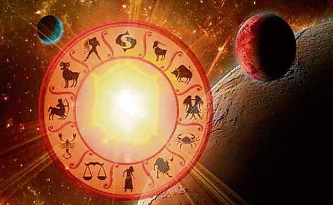 सुख और सौभाग्य का कारक ग्रह है गुरु