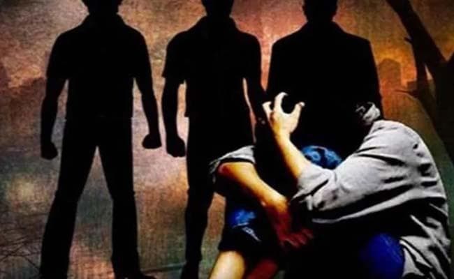 सिलीगुड़ी : खोरीबाड़ी में आदिवासी महिला के साथ गैंगरेप, चार पकड़ाये, एक फरार, महीनेभर से जारी था अत्याचार