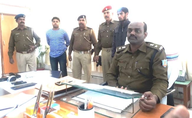 Jharkhand : कोडरमा पुलिस ने देवघर से साइबर अपराधी को किया गिरफ्तार, किये कई खुलासे