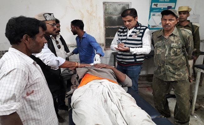 बिहार : गोपालगंज में पंचायती के दौरान खूनी झड़प, चार घायल