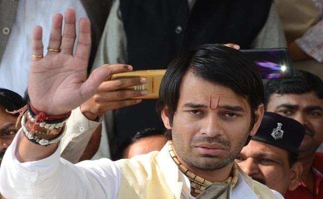 ऐश्वर्या से तलाक की जिद पर अड़े लालू के ''लाल'' तेज प्रताप को है अब दिन का इंतजार