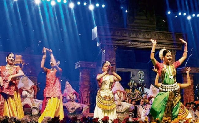 साहित्य महाकुंभ : सिमरिया में साहित्य, संस्कृति व भक्ति के बिखरे रंग