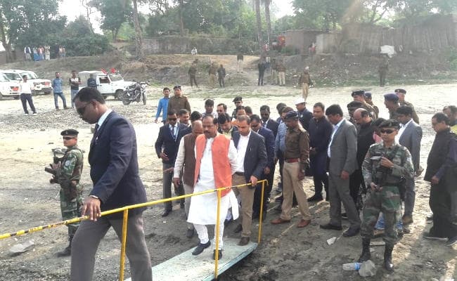 साहेबगंज में बोले सीएम रघुवर दास, फरवरी तक तैयार करें समदा बंदरगाह