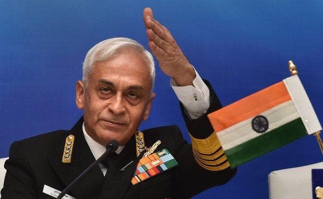 नौसेना बढ़ायेगी अपनी ताकत, 56 जंगी जहाज और पनडुब्बियां होंगी शामिल