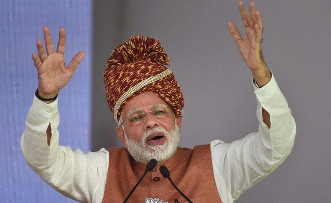 राहुल के हिंदू वाले बयान पर मोदी का पलटवार, पूछा - कहां से लाये यह ज्ञान?