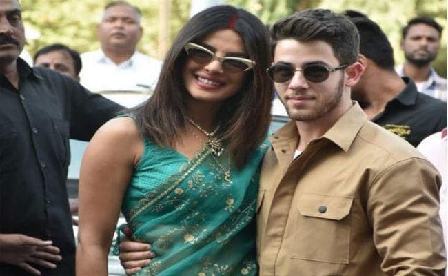 Just Married: मांग में सिंदूर और गले में मंगलसूत्र डाले इस अंदाज में जोधपुर एयरपोर्ट पर दिखी प्रियंका चोपड़ा