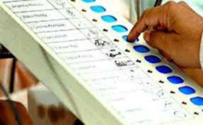Bihar election 2020 : जमानत राशि बढ़ाये जाने के बावजूद तय सीट से 14 गुना अधिक उम्मीदवार मैदान में उतरे