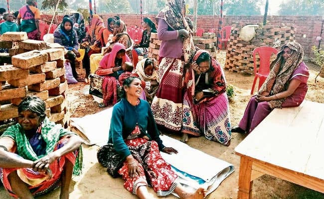 रांची : तीन हत्या के बाद मांडर के टोंका टोली में पसरा मातम, बिखर गये तीन परिवार