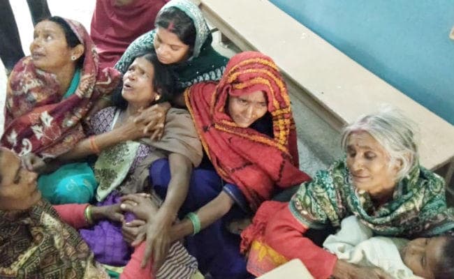 इंजेक्शन देते ही युवक की मौत, क्लिनिक छोड़ भागे डॉक्टर और स्वास्थ्य कर्मी, परिजनों ने किया हंगामा