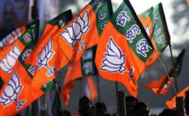 भाजपा प्रदेश अध्यक्ष ने गिनायी आत्मनिर्भर भारत की योजनाएं, झामुमाे ने खड़े किये सवाल