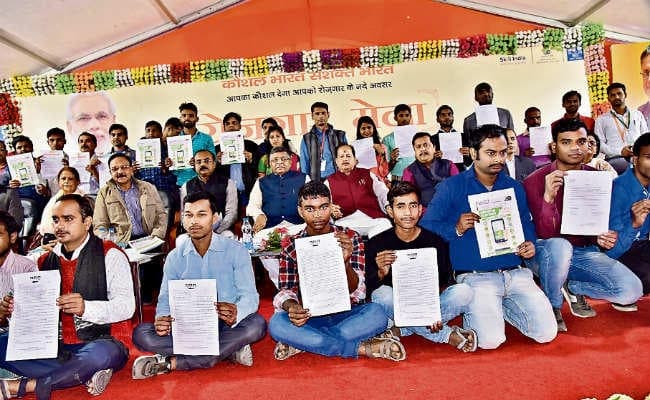 पटना : देश के छह करोड़ गरीबों को बनाया जा रहा है डिजिटल साक्षर : रविशंकर