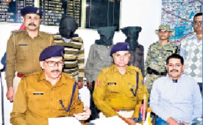 एसटीएफ और सीआरपीएफ की संयुक्त कार्रवाई, पकड़ा गया नक्सली जोनल कमांडर कुंदन, आमस के चौकीदार व बांकेबाजार के उपेंद्र साव की हत्या में था शामिल